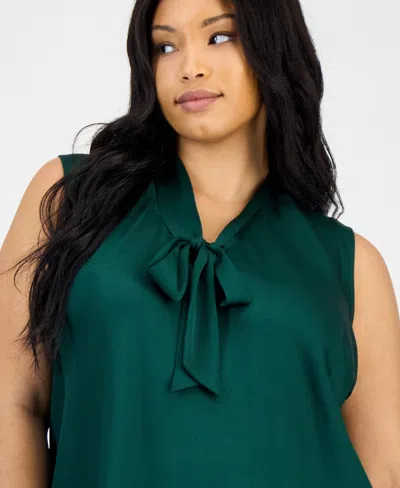 Kasper Plus Size Tie-neck Sleeveless Top In Green