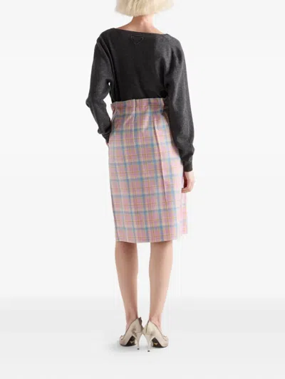 Prada Pullover Aus Kaschmir Mit V-ausschnitt In Black