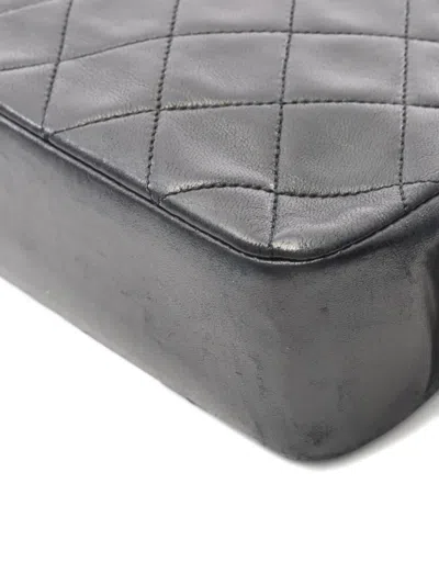 Pre-owned Chanel 1989-1991 Quilted Shoulder Bag In Black