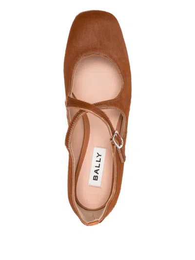 扣环开合芭蕾平底鞋