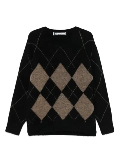 菱纹图案毛衣