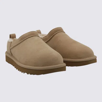 Ugg W Classic Micro Rocky Oak Mule In Nude