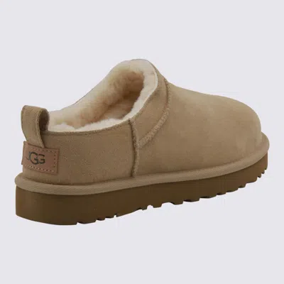Ugg W Classic Micro Rocky Oak Mule In Nude