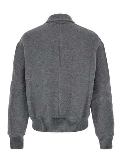 Jacquemus Mens Grey Feltro Pointed-collar Wool Bomber Jacket In Gray