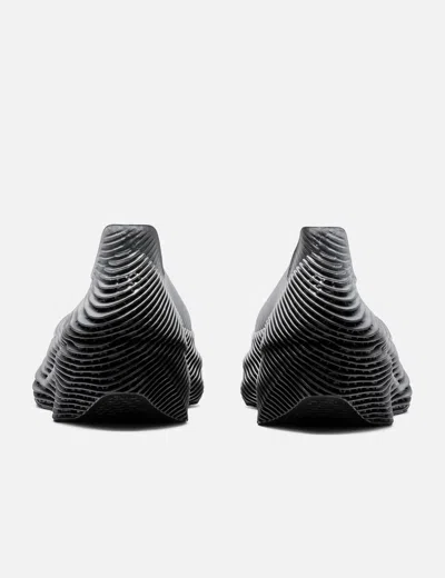 Aliveform Stratum Runner In Silver