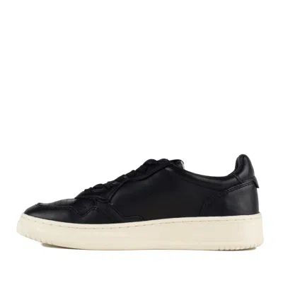 Autry Super Soft Black Nappa Medalist Low Sneakers In Black