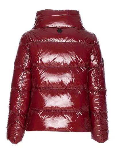 Herno Cropped Red Puffer Jacket With High Structured Collar In Black