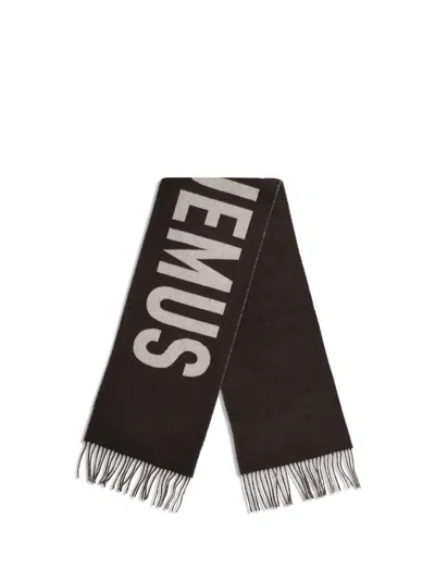 Jacquemus Fringes Wool Scarf In Black