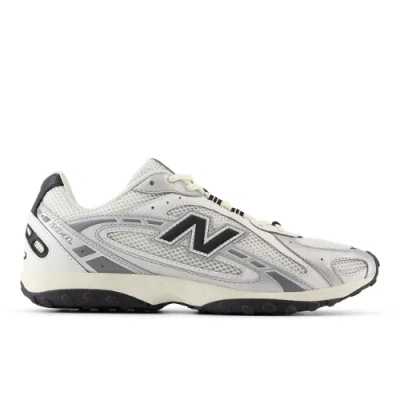 New Balance 204l Sneaker In Silver In Multi