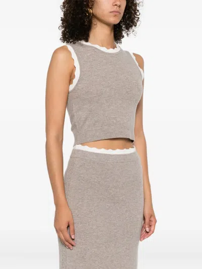 Sandro スカラップトリム ノースリーブトップ In Neutral