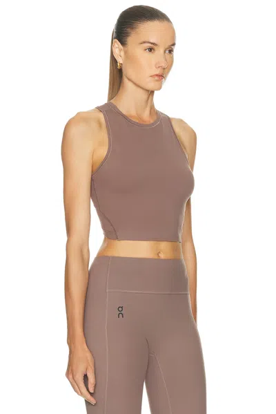 On Womens Ash Studio Stretch-woven Cropped Top In Gray