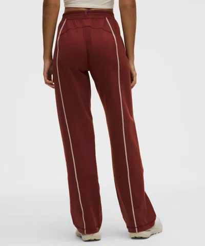 Lululemon Define Mid-rise Track Pant In Burgundy