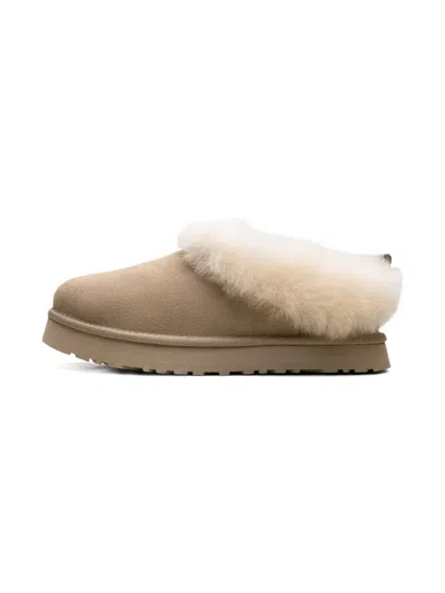 Ugg Tazzelle Boots In Neutral