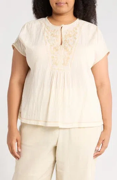 Max Studio Short Sleeve Embroidered Top In Neutral