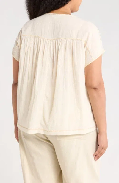Max Studio Short Sleeve Embroidered Top In Neutral