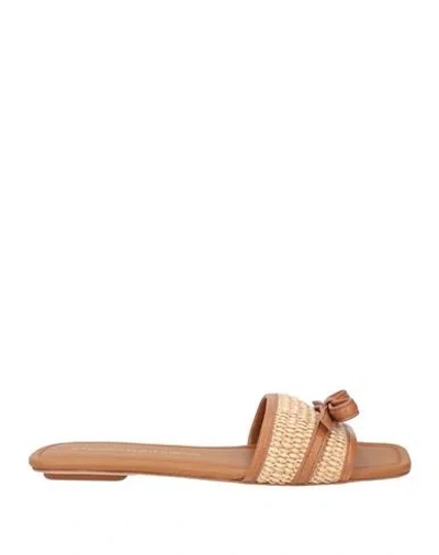 Stuart Weitzman Woven Upper Brown Sandals With Delicate Bow Accent In Brown