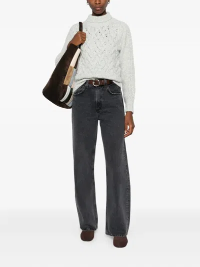 绞花针织高领毛衣