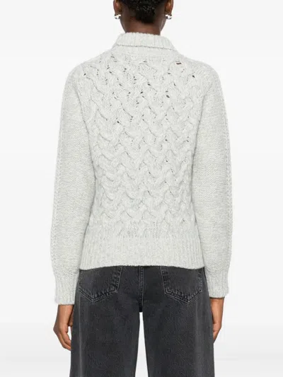 绞花针织高领毛衣