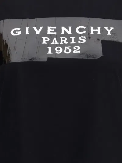 Givenchy Crew-neck Short Sleeve Graphic Cotton T-shirt In Black