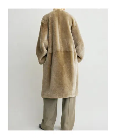 Totême Toteme Main Shearling Coat In Brown