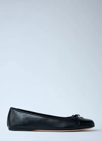 Gucci Women Leather Ballerinas With Patent Leather Detail In Black