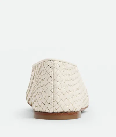 Bottega Veneta Intrecciato Leather Ballet Flats In Neutral