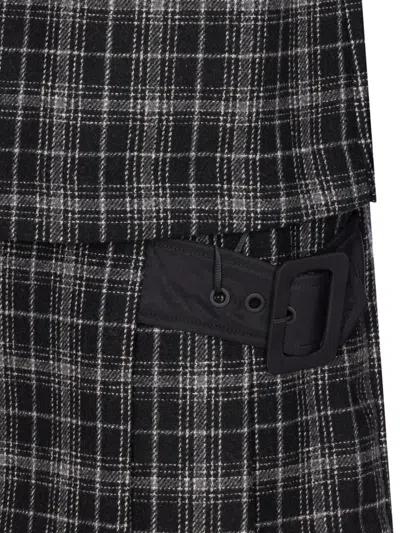 Pinko Robe Courte À Carreaux In Black