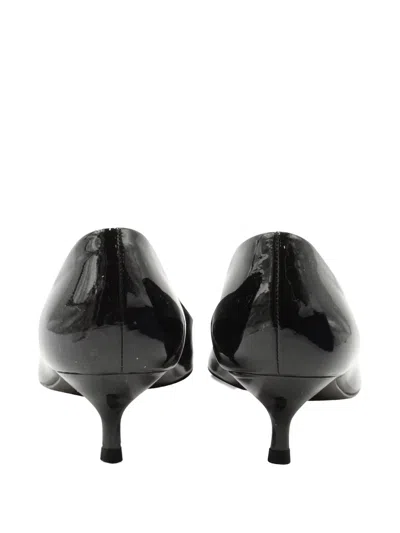 Pre-owned Stuart Weitzman Pointed-toe Pumps In Black