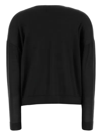 Co Cashmere V Neck Sweater In Black