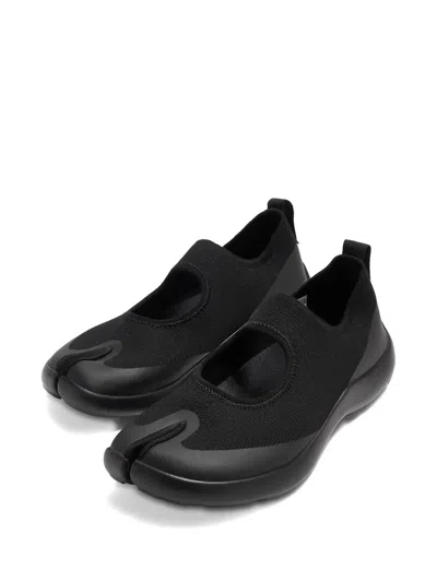 Tabi Footwear Split-toe Sneakers In Black