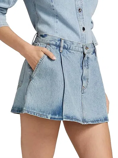 Frame Pleated Denim Mini Skirt In Outlaw In Blue