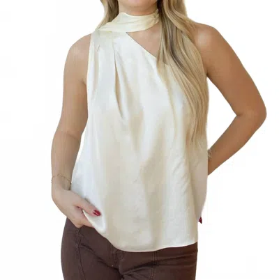Astr Partia Top In Cream In Neutral