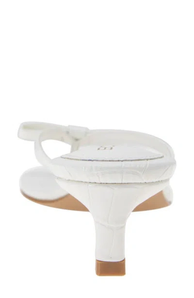 Bcbgeneration Zia Slide Sandal In White