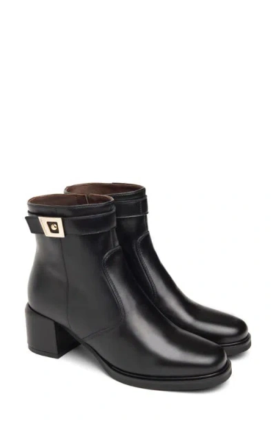 Nerogiardini Block Heel Bootie In Black