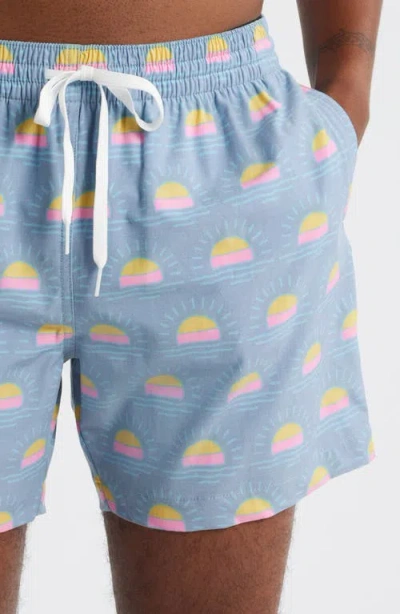 Chubbies Heat Waves Classic 5.5-inch Swim Trunks In Blue