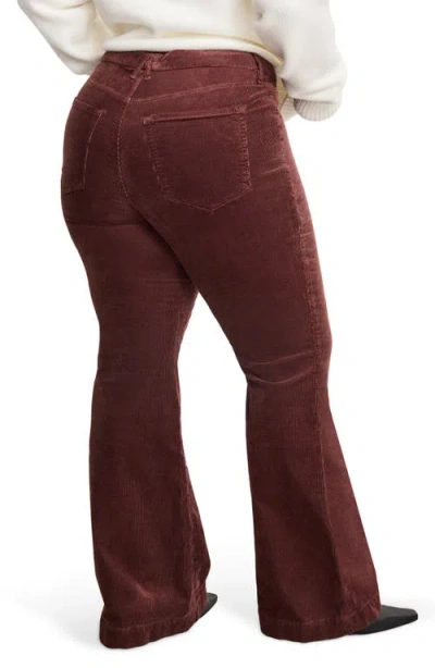 Good American Good Legs Patch Pocket Flare Corduroy Pants In Burgundy