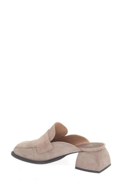 Chocolat Blu Delilah Block Heel Mule In Brown