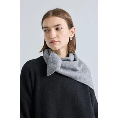 Almina Concept Triangle Neck Scarf In Gray