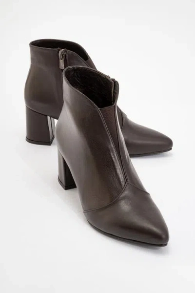 Forever & Always Shoes Finda Leather Block Heel Boot In Brown