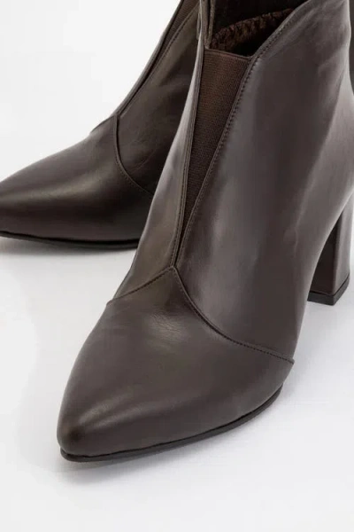 Forever & Always Shoes Finda Leather Block Heel Boot In Brown