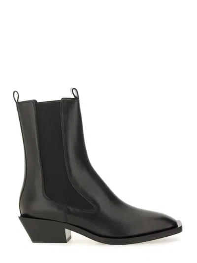 Aeyde Elegant Leather Ankle Boots For Women In Black