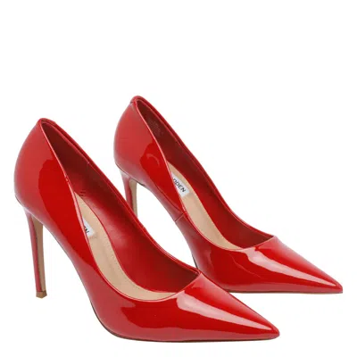 Steve Madden Noir Pointed Toe Pump In Red