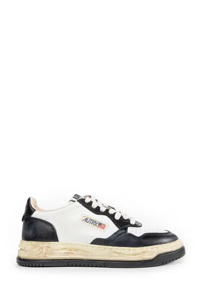 Autry Medalist Low Vintage X Mihara Yasuhiro White And Black Sneakers With Handcrafted Sole In Leather Man In Multi
