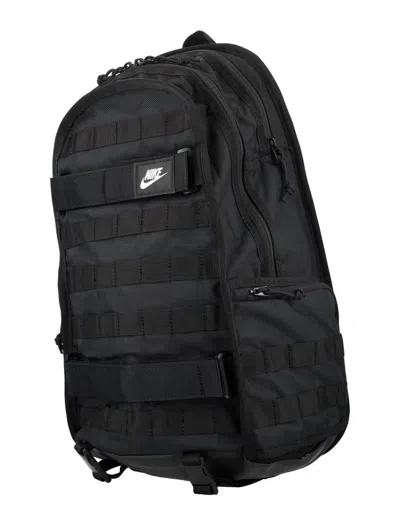 Nike 26l Rpm Backpack With Adjustable Shoulder Straps In Black