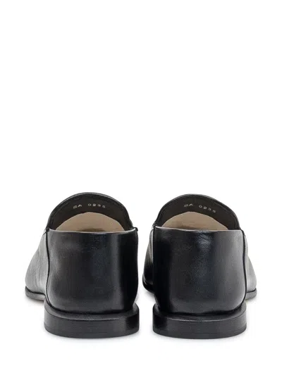 Givenchy Logo Label Leather Loafers In Black