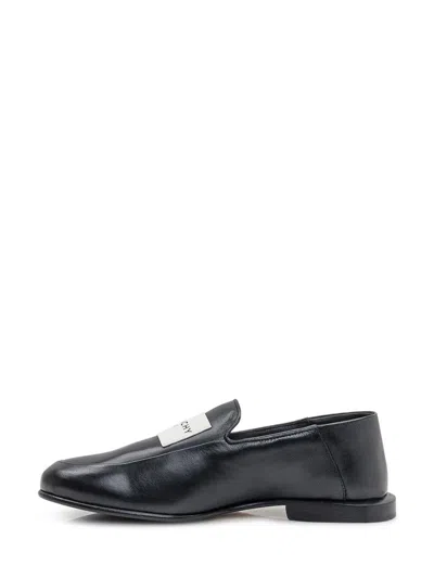 Givenchy Logo Label Leather Loafers In Black