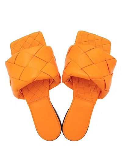 Bottega Veneta Orange Square Toe Leather Flat Sandals For Women In Orange