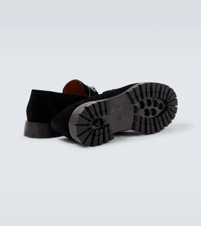 Gucci Suede Loafers Featuring Metallic Buckle In Black
