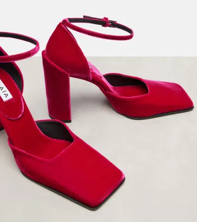 Alaïa Square-toed High Heels In Red