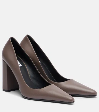 Alaïa Pointy 90 Leather Pumps In Brown